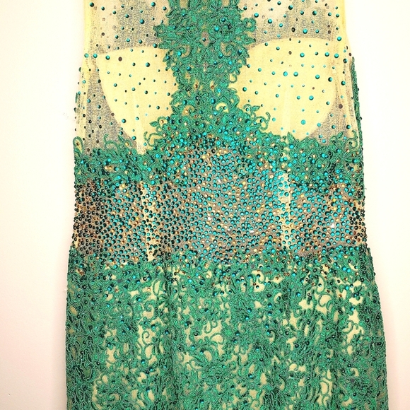 Dave & Johnny long, formal dress, teal green, Size 3/4. - Picture 7 of 16